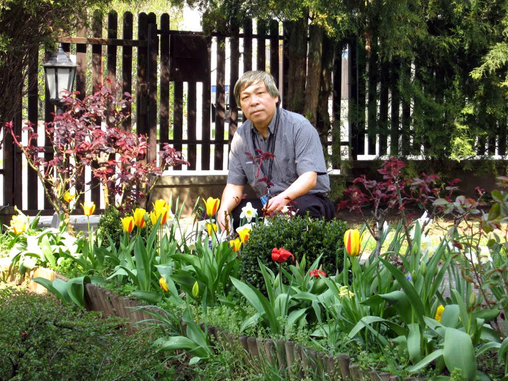 Dịch giả Giáp Văn Chung là người đi đầu trong việc mang văn chương Hungary đến độc giả Việt trong gần 2 thập niên qua - Ảnh do nhân vật cung cấp