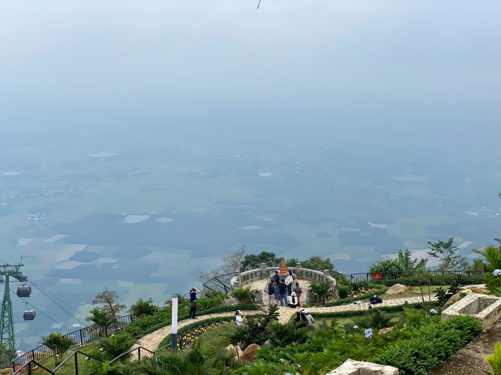 Nùi Bà Đen mở cửa cho khách leo núi, dã ngoại từ 12/12. Ảnh: Quốc Thái