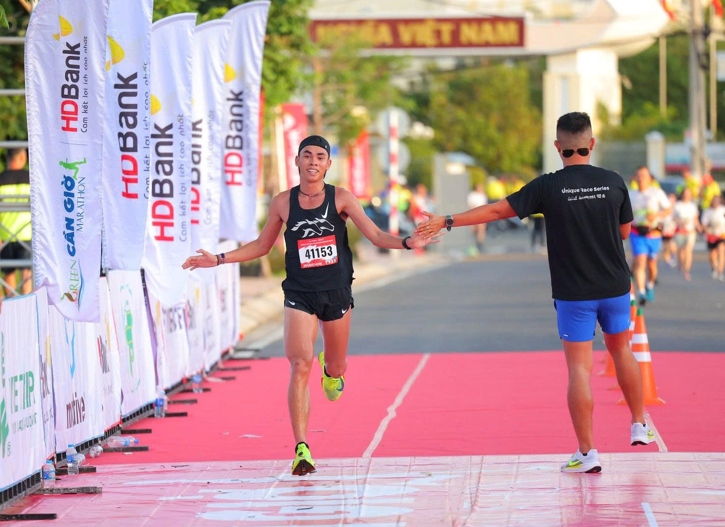 Huỳnh Anh Khôi xuất sắc nằm trong top những chân chạy marathon nhanh nhất Việt Nam - Ảnh: HDBank