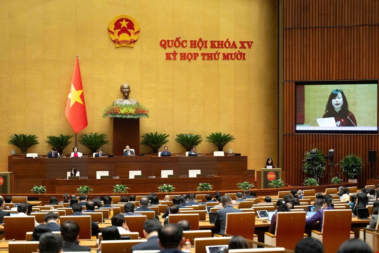 Bộ trưởng Bộ Y tế Đào Hồng Lan - ảnh: QH