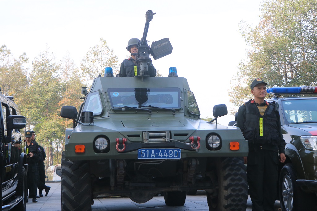 Dàn khí tài hiện đại tại buổi lễ.