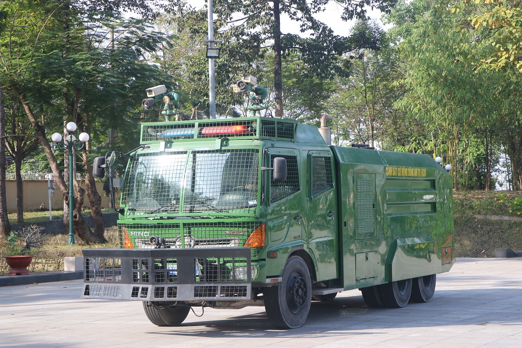 Công an TPHCM ra quân, diễu hành trên các tuyến đường sau buổi lễ.