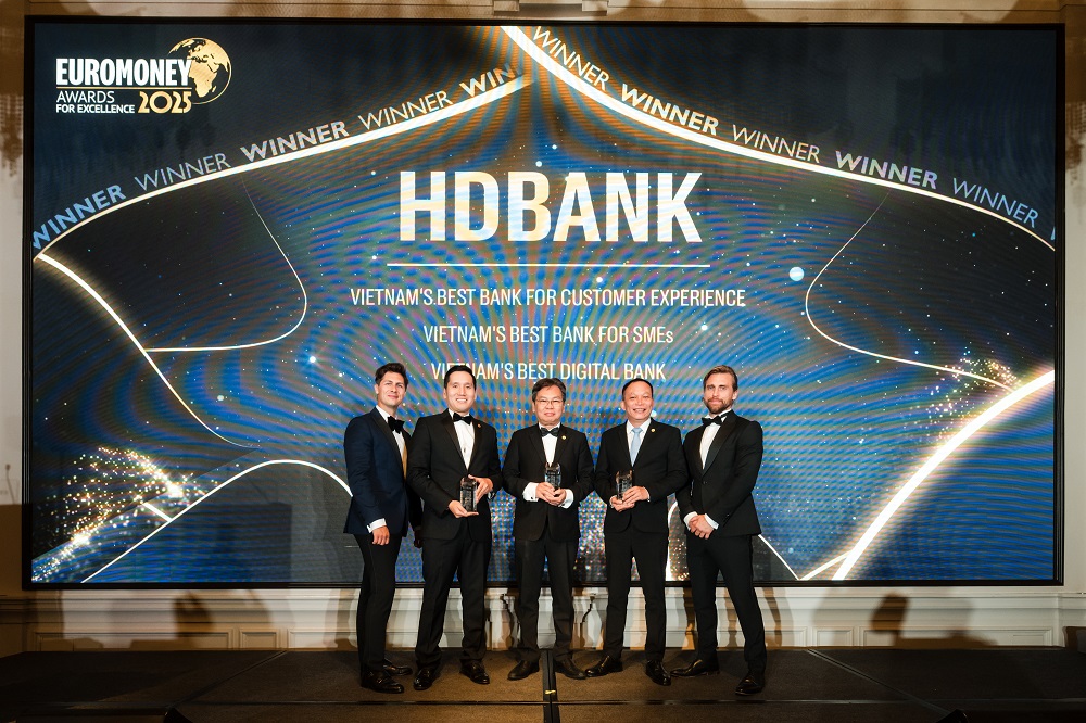 HDBank tự hào ghi dấu ấn đặc biệt khi trở thành ngân hàng Việt Nam cùng lúc ba giải thưởng Euromoney Awards for Excellence 2025 - Ảnh: HDBank