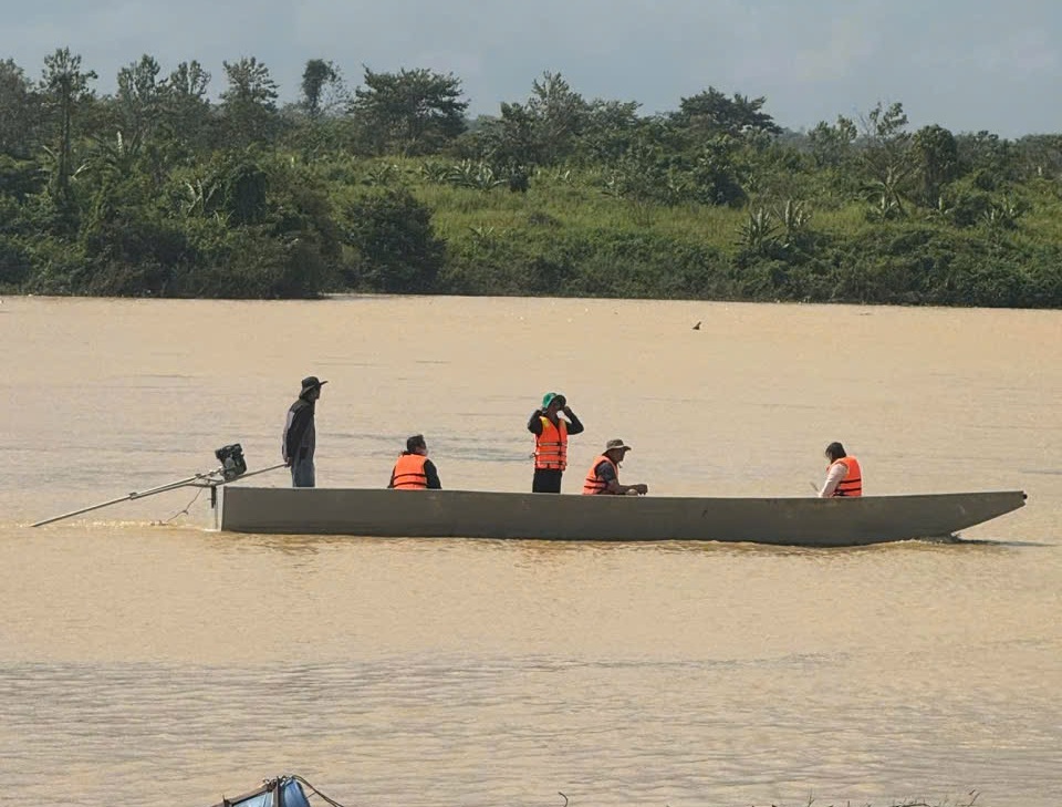 Lực lượng chức năng tổ chức tìm kiếm em T. suốt nhiều ngày - Ảnh: T.T.