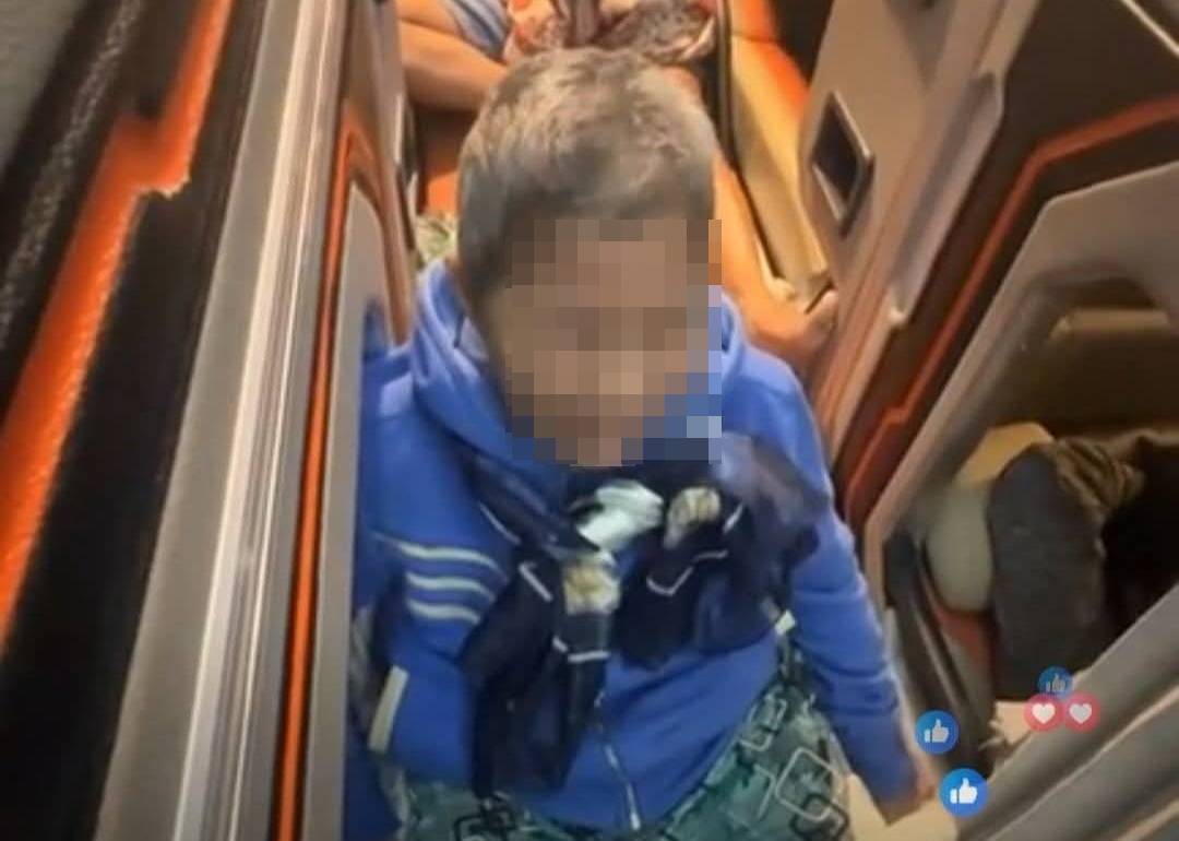 Bà N.T.Th. thời điểm đi trên xe khách - Ảnh: MXH