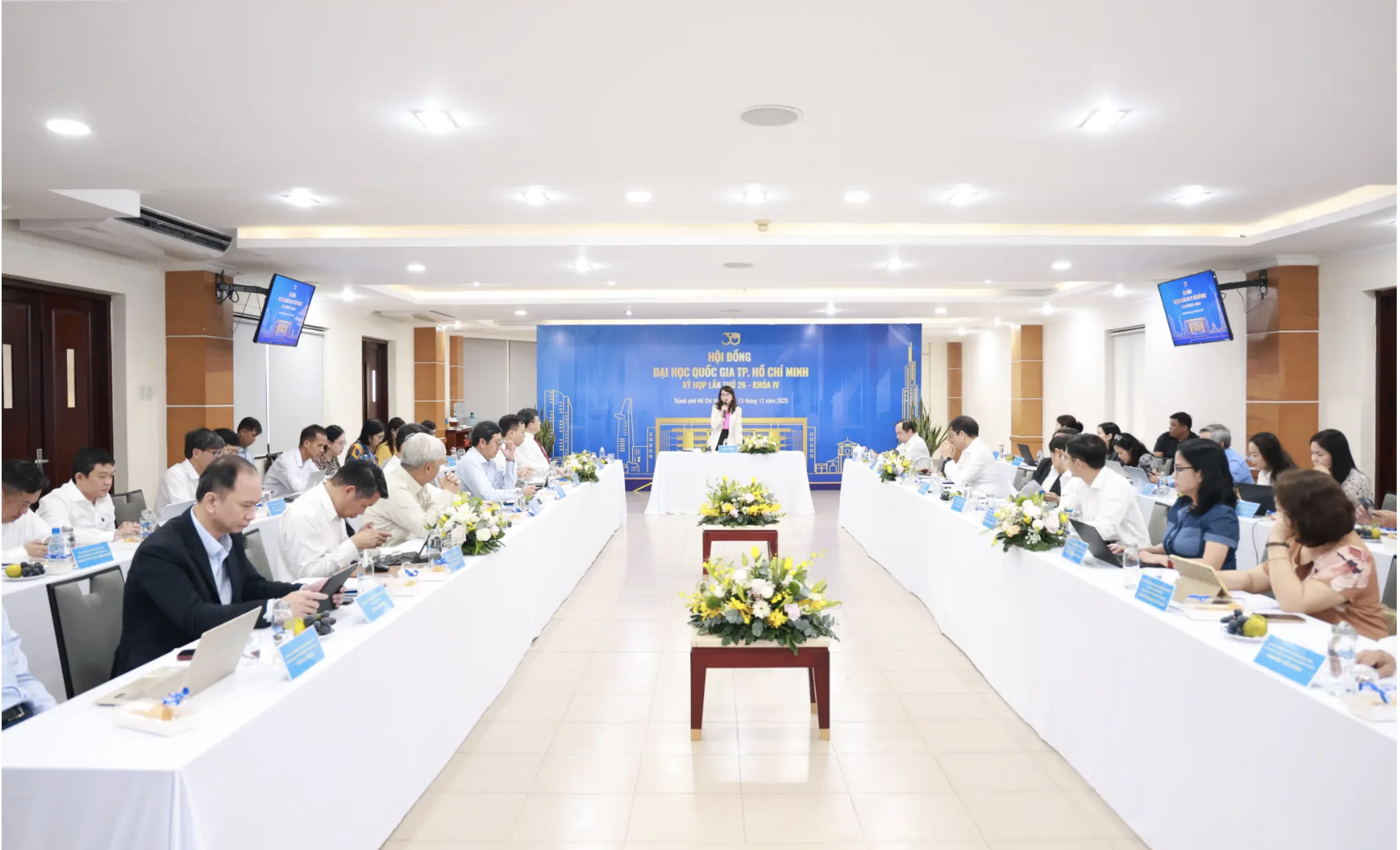 Ngày 13/12, Hội đồng Đại học Quốc gia TPHCM đã tổ chức kỳ họp lần thứ 26 - Ảnh: VNUHCM