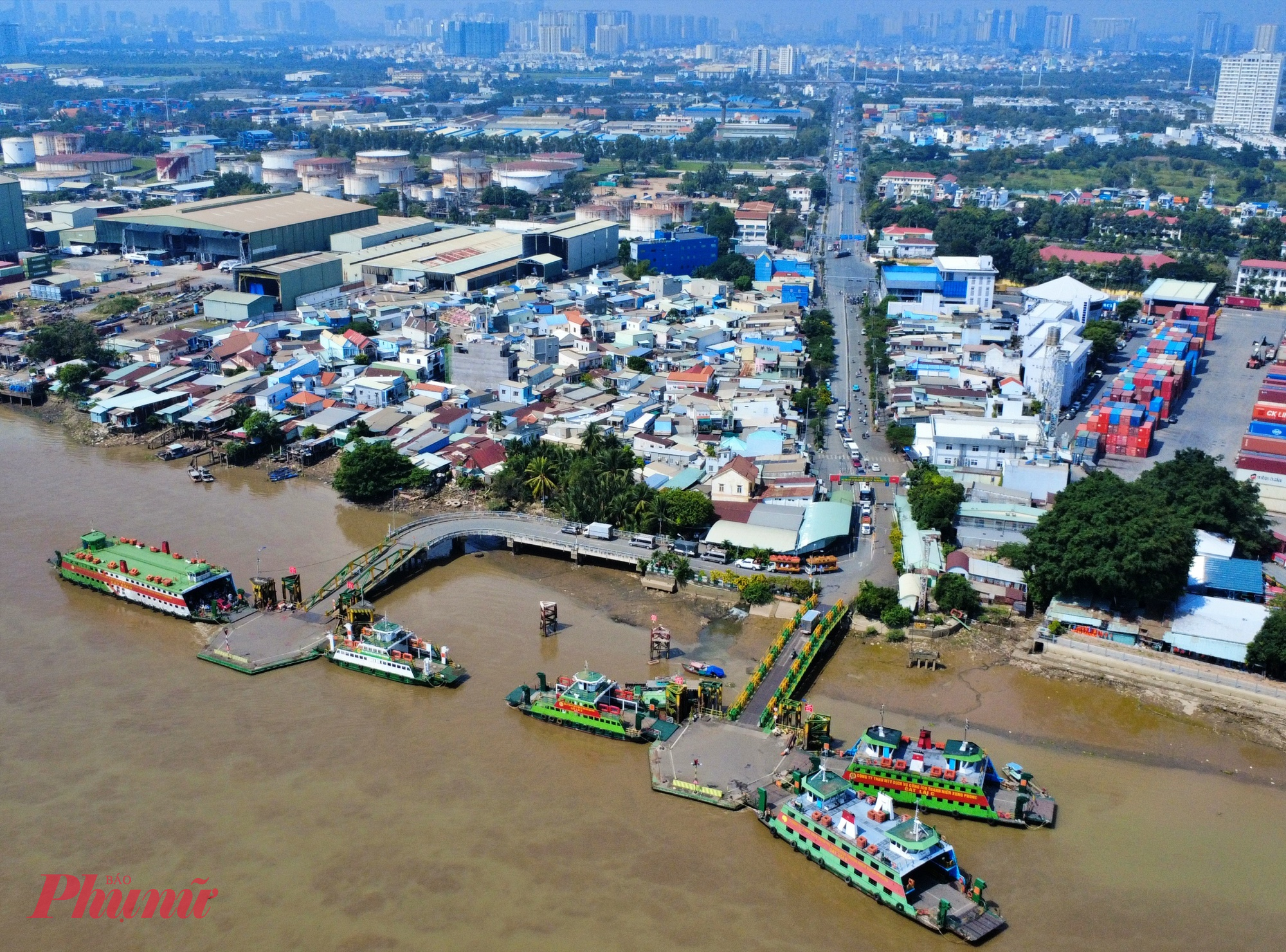 Theo phân công, Đồng Nai sẽ làm đầu mối chính xây cầu và đường dẫn phía Đồng Nai, còn TP.HCM triển khai song song dự án mở rộng đường Nguyễn Thị Định - tuyến huyết mạch kết nối trực tiếp với phà Cát Lái hiện hữu.