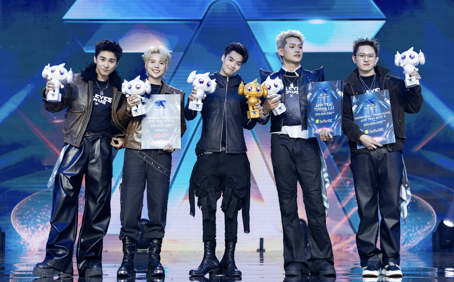 Top 5 anh trai xuất sắc nhất: 