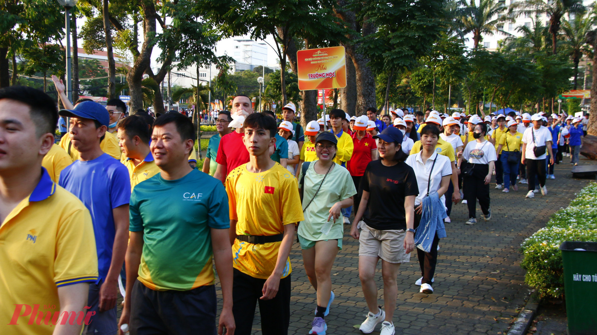 Người dân phường Đức Nhuận phấn khởi tham gia