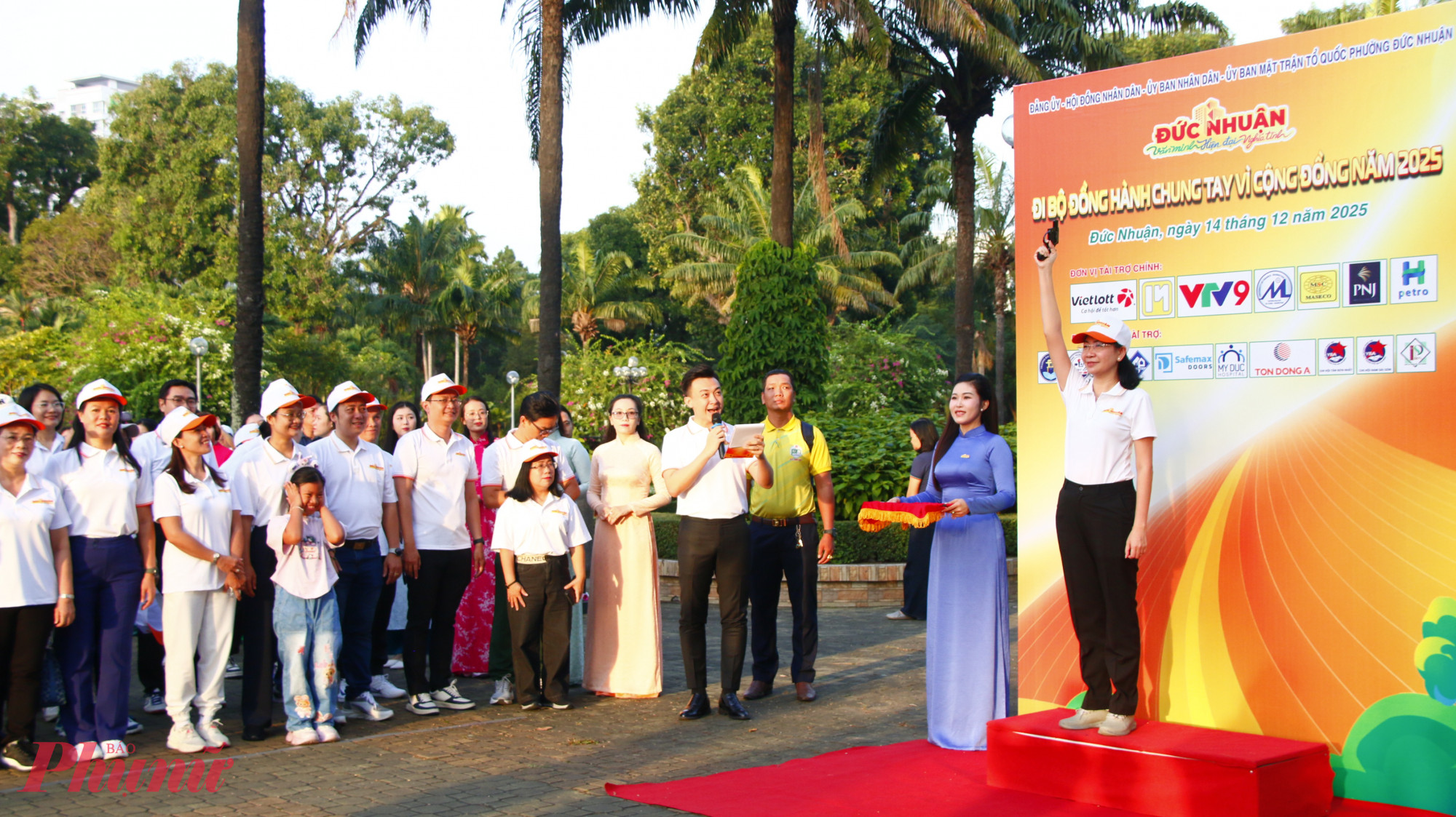 Phan Thị Thanh Phương -  Bí thư Đảng ủy, Chủ tịch Hội đồng nhân dân phường.