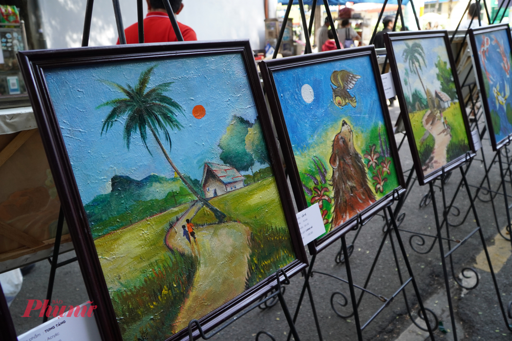 Những khung cảnh quê hương dưới góc nhìn hồn nhiên của tác giả 