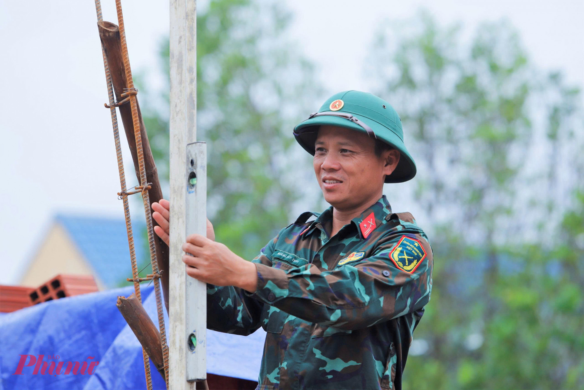  Mỗi góc tường đều được căn chỉnh, đo đạc kỹ lưỡng, cẩn trọng.
