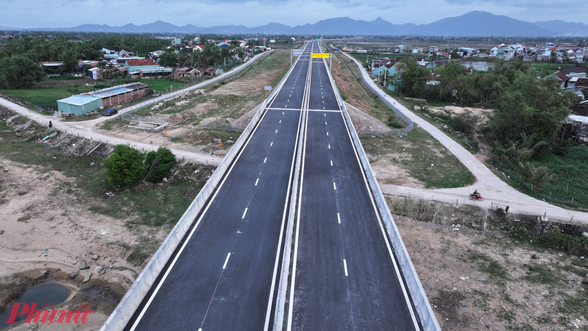 Dự án thành phần Hoài Nhơn - Quy Nhơn (tỉnh Gia Lai), thuộc dự án xây dựng công trình đường bộ cao tốc trên tuyến Bắc – Nam phía Đông, giai đoạn 2021-2025. 