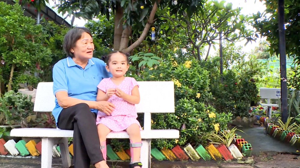 Công viên vườn hoa phường Long Hương trở thành điểm vui chơi, sinh hoạt cộng đồng của người dân khu phố - ẢNH: T.N.