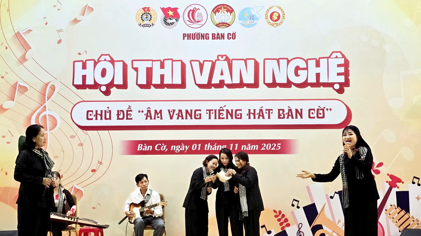 Hội thi văn nghệ Âm vang tiếng hát Bàn Cờ - ẢNH: TRANG NGUYỄN