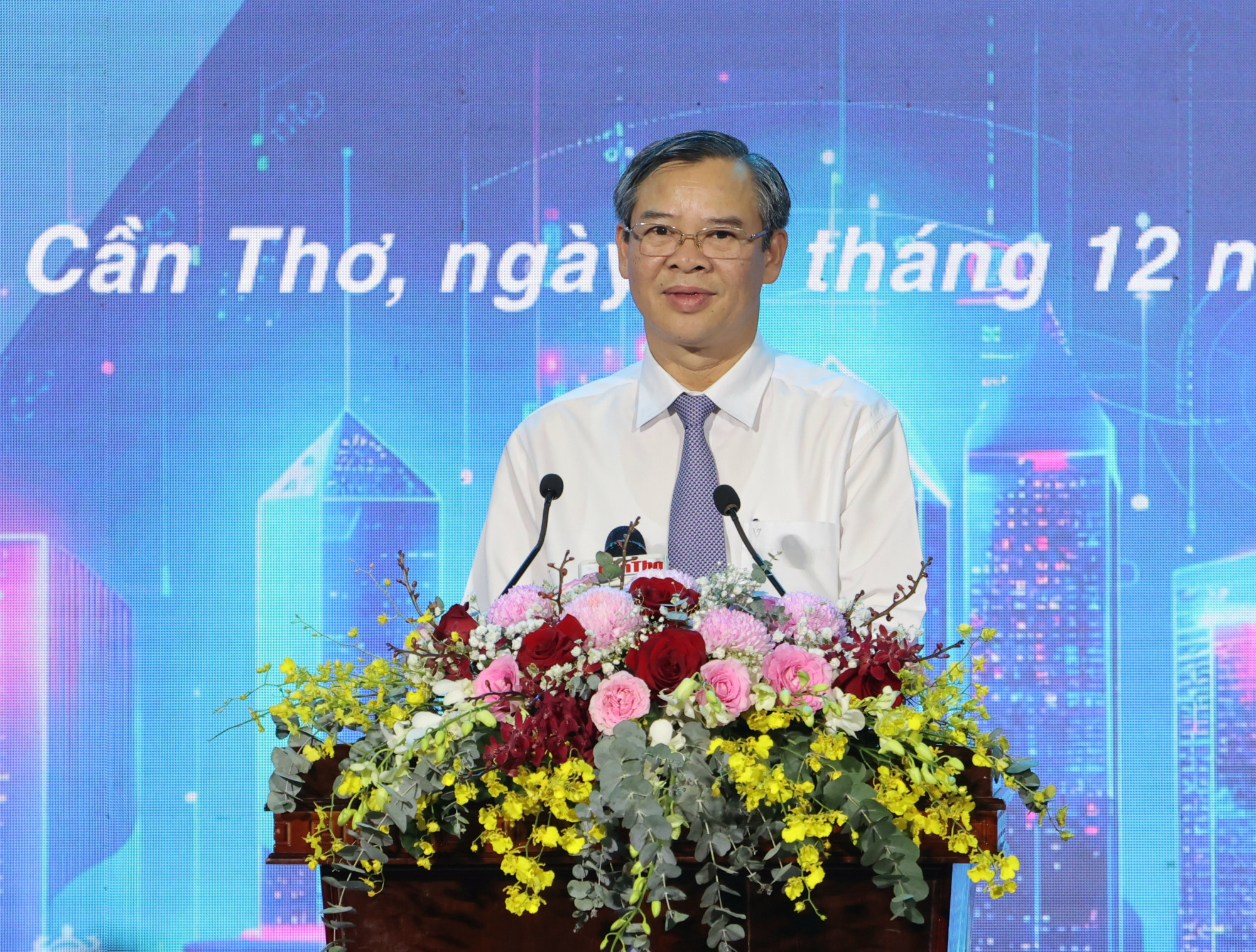 Ông Trương Cảnh Tuyên  - Chủ tịch UBND TP Cần Thơ - phát biểu khai mạc tuần lễ Khoa học công nghệ…  - Ảnh: CT Group