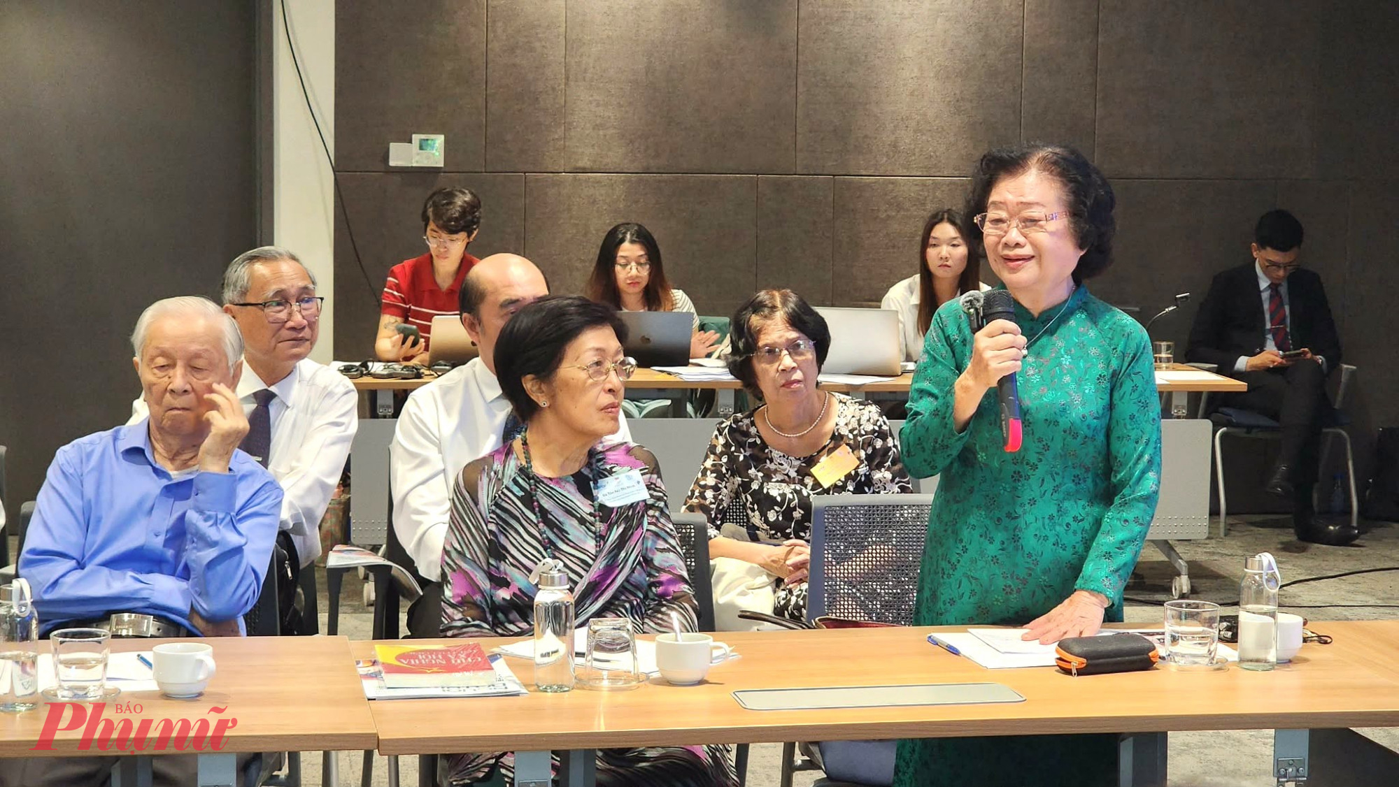 Bà Trương Mỹ Hoa - nguyên Phó Chủ tịch nước Cộng hòa Xã hội Chủ nghĩa Việt Nam - chia sẻ câu chuyện về những ngày tham gia phong trào sinh viên tại miền Nam và khoảng thời gian 11 năm chịu đựng ngục tù chính trị