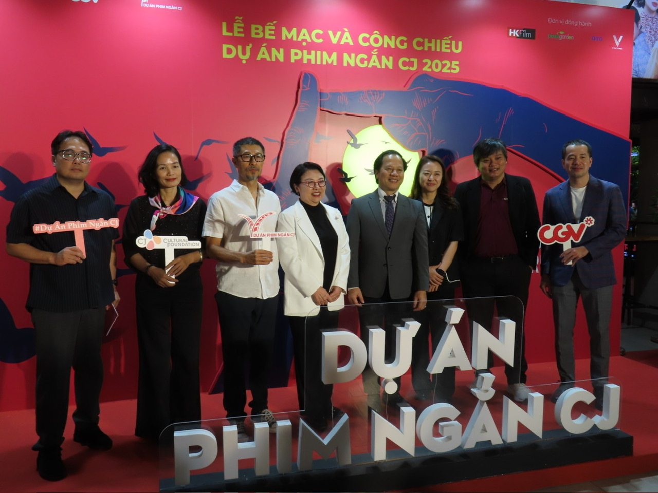 Các giám khảo và đại diện Bộ Văn Hóa Thể Thao và Du Lịch, CJ CGV Việt Nam 