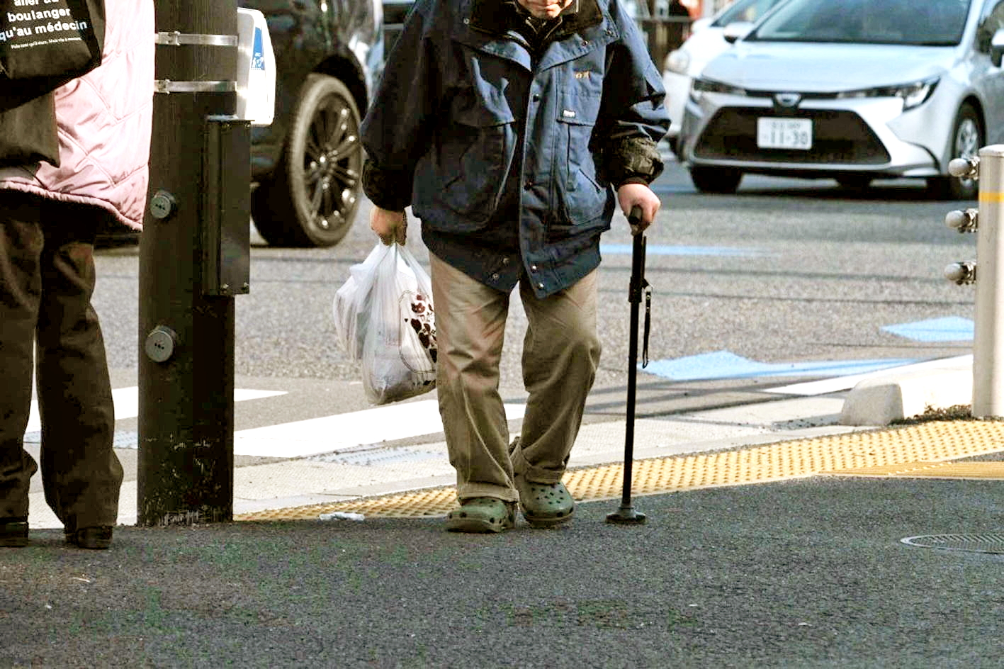 Nhật Bản chứng kiến số tài sản vô thừa nhận sau khi người già qua đời tăng mạnh. Phần nhiều trong số đó là từ những người chưa từng kết hôn, hoặc không có quan hệ tốt với gia đình, họ hàng - Nguồn ảnh: Bloomberg