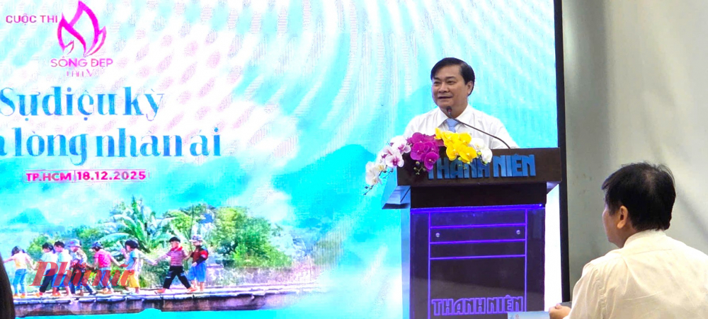 Tổng biên tập Báo Thanh Niên Nguyễn Ngọc Toàn cho biết,5 năm, một hành trình dài liên tục đầy ý nghĩa của cuộc thi Sống đẹp do Báo Thanh Niên tổ chức, qua đó đã khơi ngọn lửa nhân ái, sưởi ấm biết bao số phận kém may mắn và thắp thêm niềm tin yêu trong xã hội dù cuộc sống thường nhật vẫn nhiều lo toan. ấn tượng đậm nét của cuộc thi năm nay là sự vượt trội của những bài viết đi sâu vào nhiều nghề nghiệp (nghề cứu hộ, nghề giáo, nghề nhặt rác, …