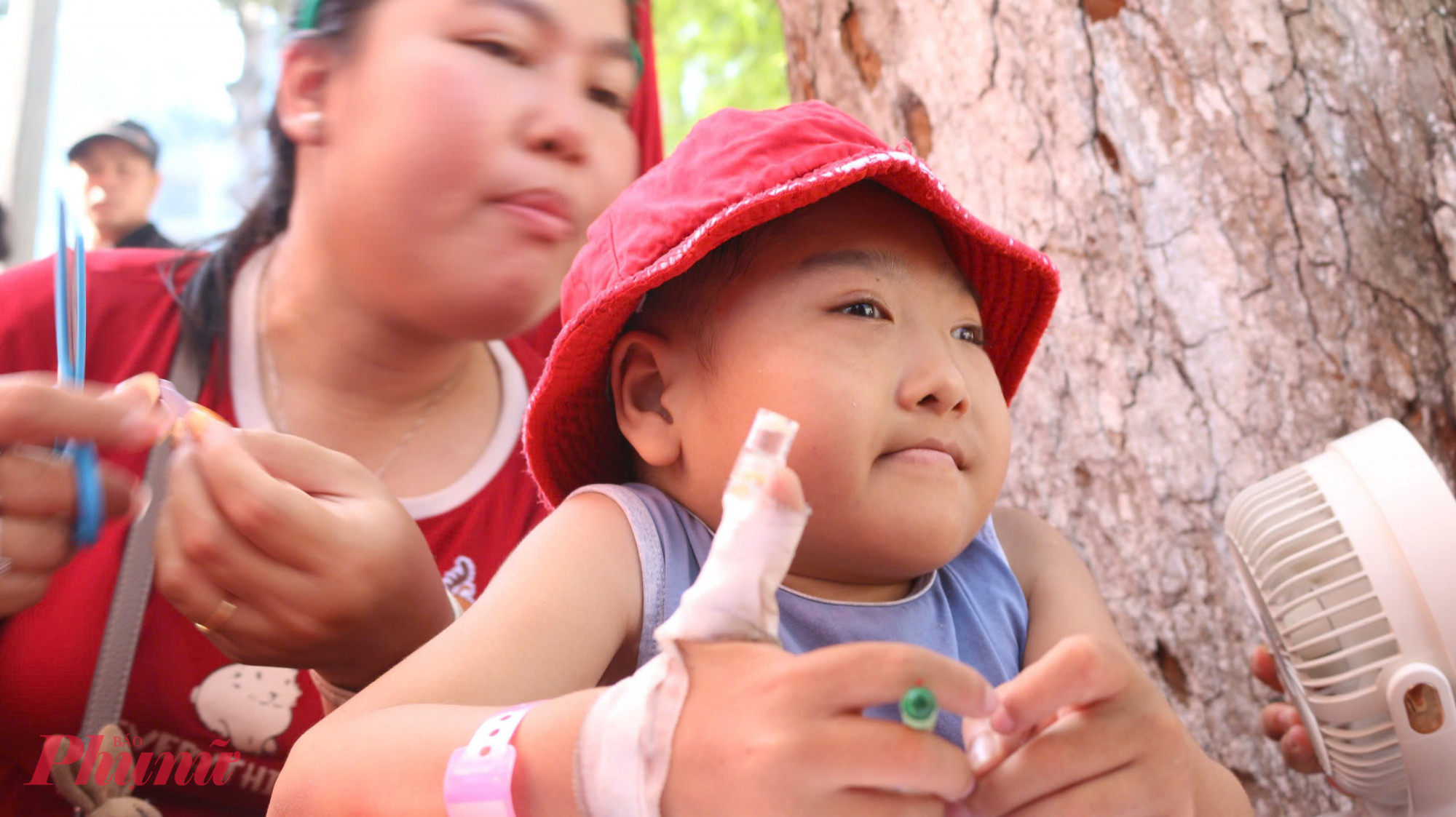 Chương trình giúp các con tạm quên mệt mỏi bệnh tật, bên cạnh đó tiếp thêm động lực cho thân nhân bệnh nhi đồng hành cùng con vượt qua bệnh tật