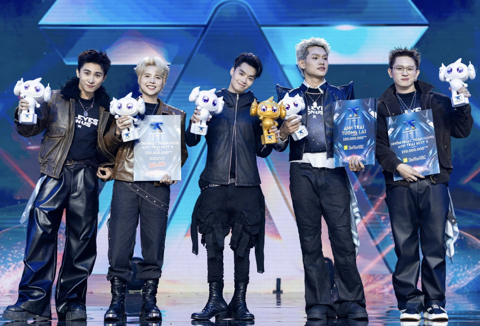 Từ trái sang: Sơn.K, Vũ Cát Tường, Negav, buitruonglinh và B Ray