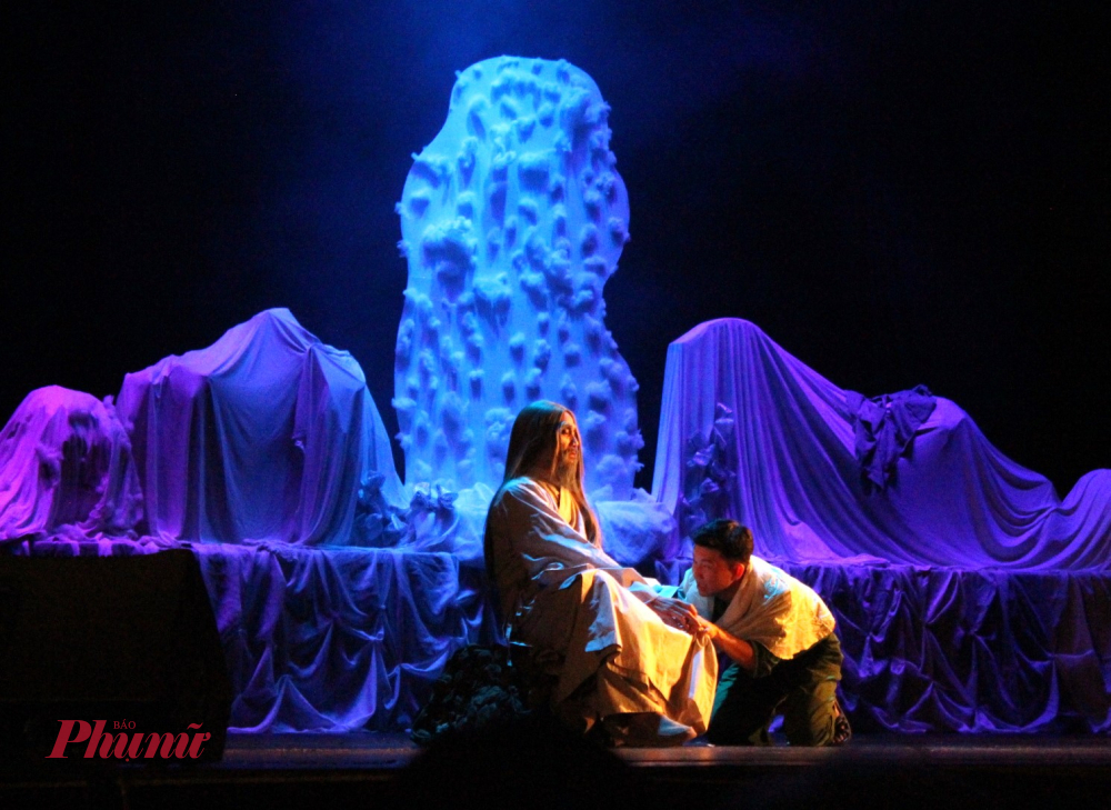 Nếu anh còn được sống là hành trình tự truy vấn của người lính trẻ tử trận mà đeo mang nhiều nỗi niềm, nuối tiếc - Ảnh: Ngọc Tuyết