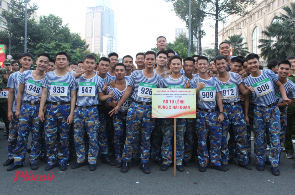 Các chiến sĩ Bộ Tư lệnh Vùng 2 Hải quân