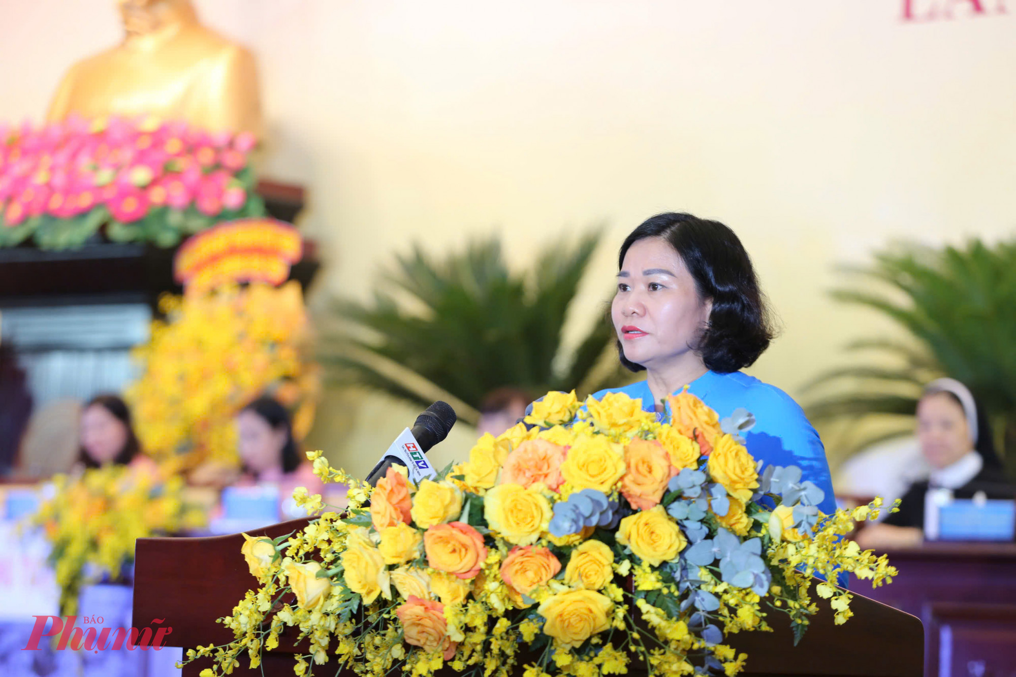 bà Nguyễn Thị Tuyến - Ủy viên Ban Chấp hành Trung ương Đảng, Phó chủ tịch Ủy ban MTTQ Việt Nam, Chủ tịch Hội LHPN Việt Nam - phát biểu chỉ đạo Đại hội 