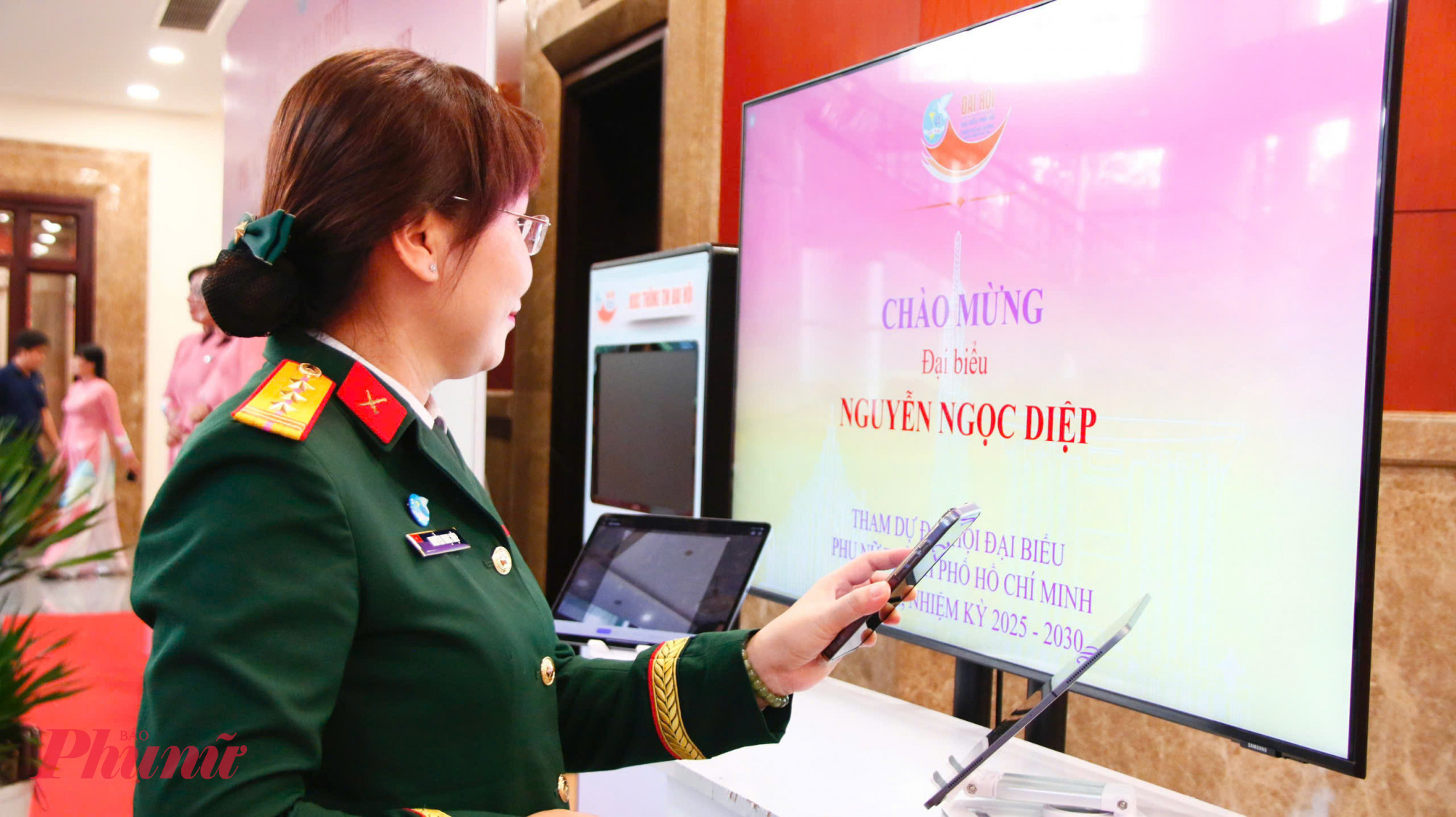 Đại biều khối lực lượng vũ trang tham gia điểm danh tại Đại hội 