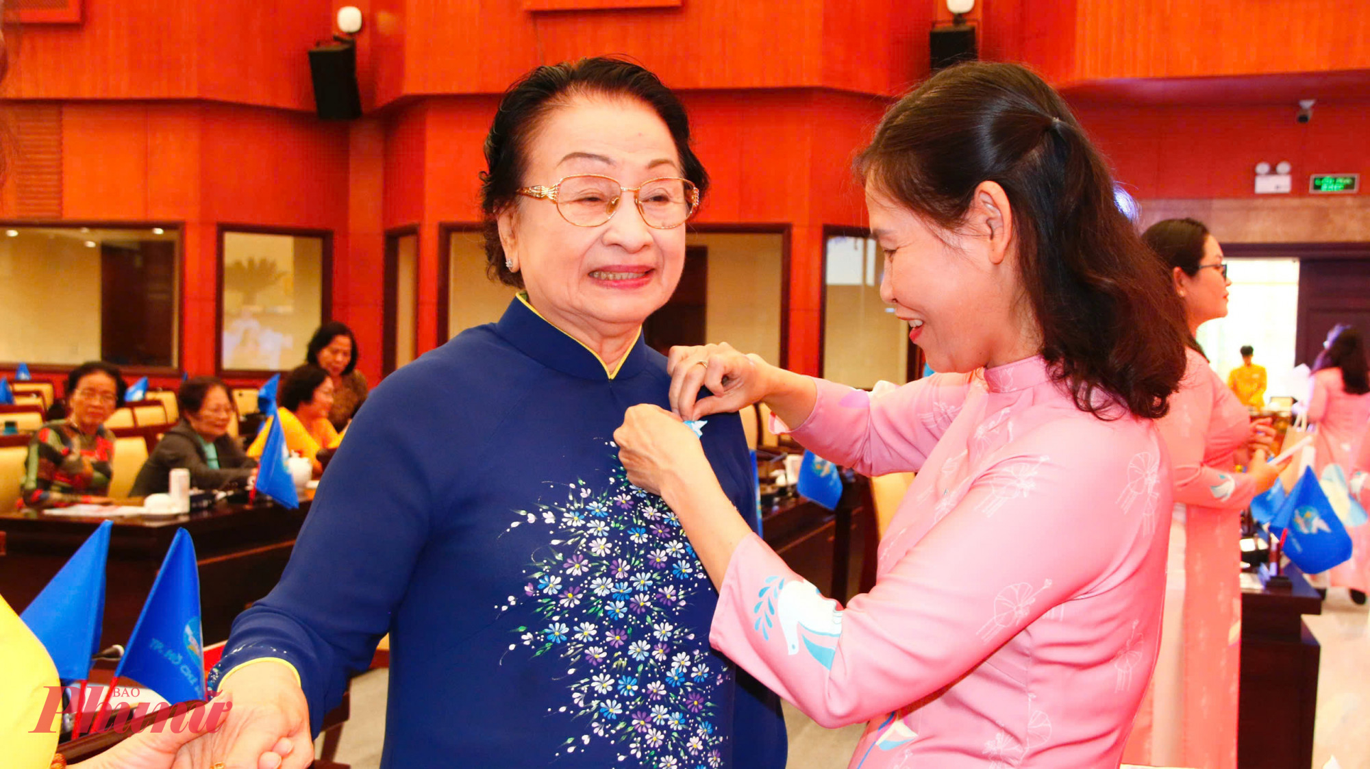 Đại biểu phấn khởi về dự đại hội 