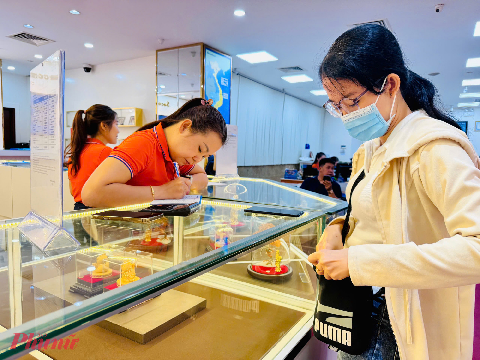 Giá bạc tiếp tục tăng mạnh và dự báo sẽ tiếp tục tăng trong thời gian tới - Ảnh: Thanh Hoa