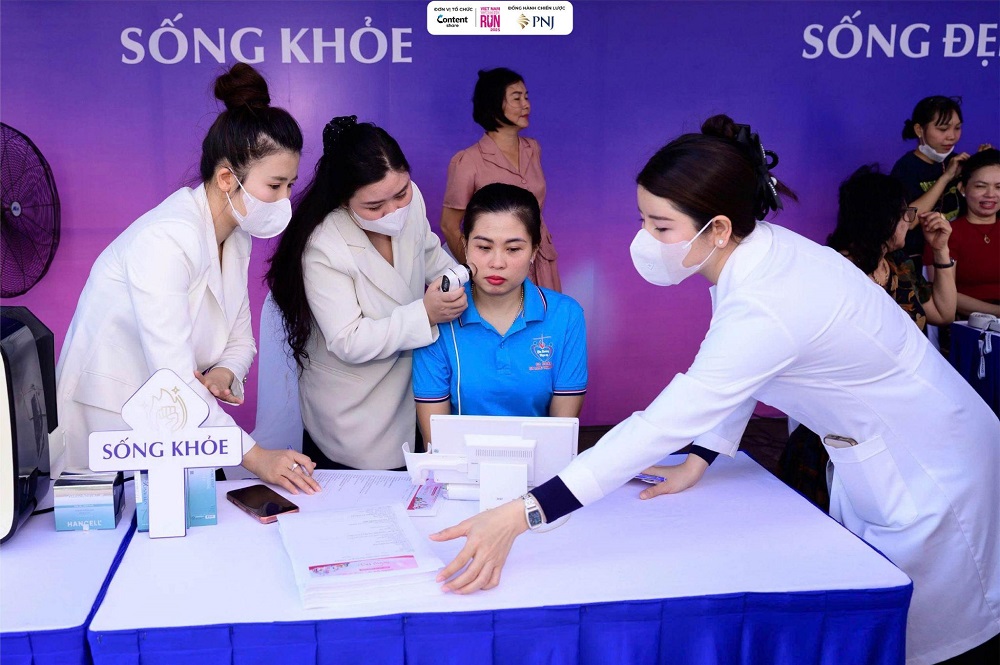 Hoạt động tại Trạm tỏa sáng PNJ - Ảnh: PNJ