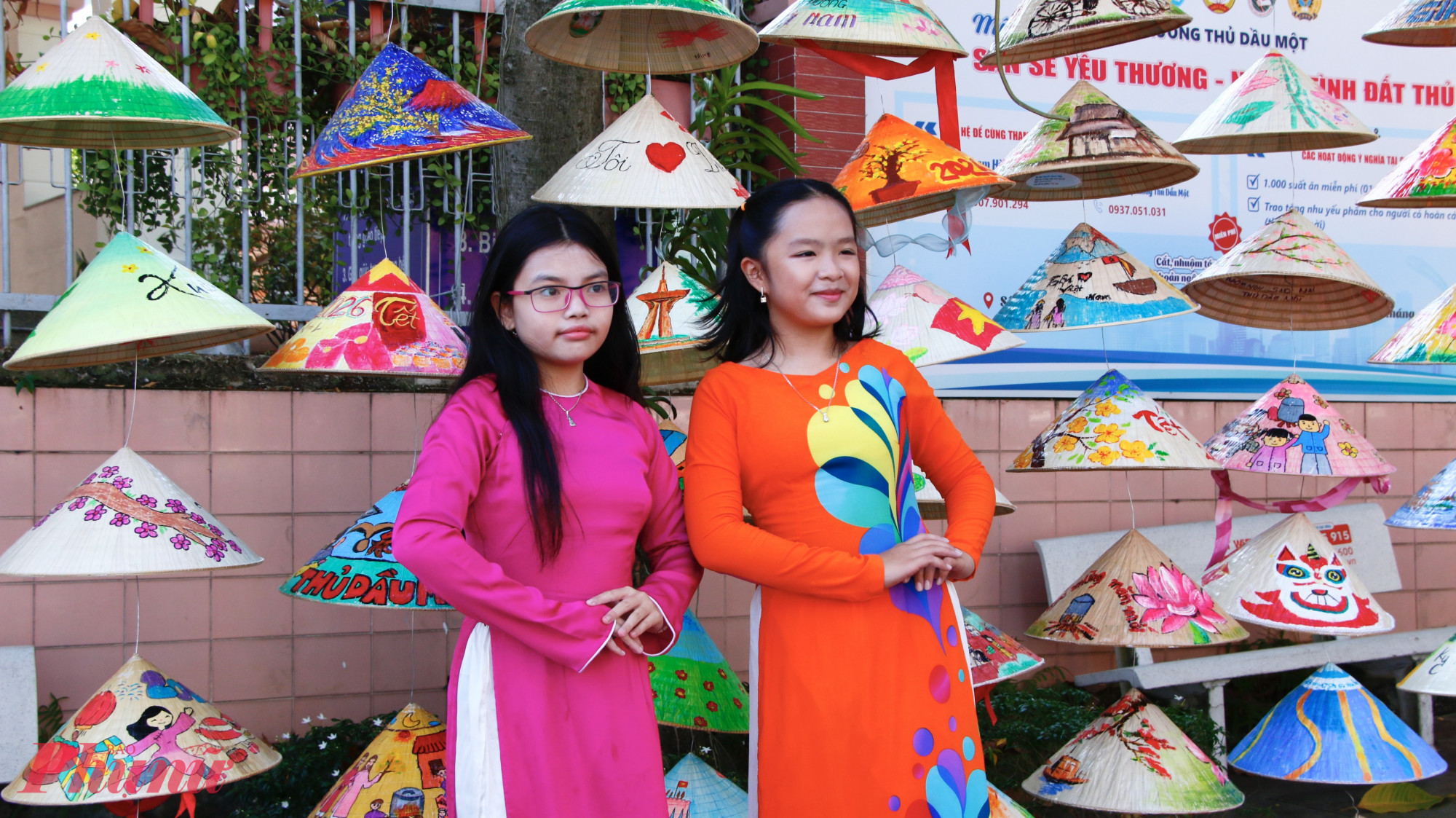 Theo đại diện Trung tâm Văn hóa – Thông tin và Thể thao phường Thủ Dầu Một, công trình được thực hiện nhằm giữ gìn, tôn vinh bản sắc văn hóa dân tộc Việt Nam; đồng thời tạo điểm nhấn tham quan, du lịch, mang đến không gian check-in cho người dân trong dịp Tết đến, xuân về. Bên cạnh đó, công trình còn góp phần tái hiện hình ảnh quê hương, biển đảo, đất nước trong cộng đồng.