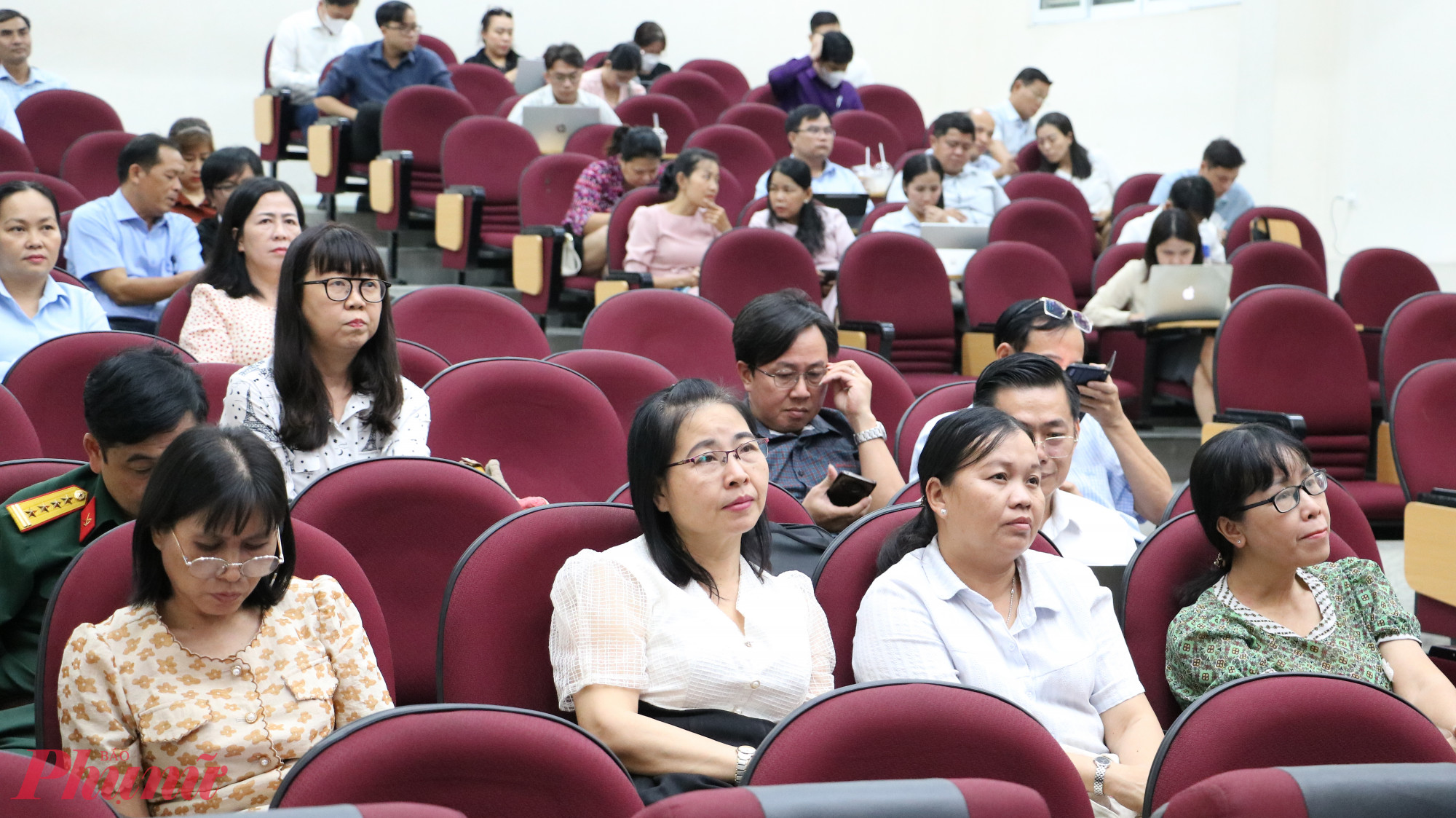 Các đại biểu tham dự hội nghị tại điểm cầu TPHCM - Ảnh: Trang Thư