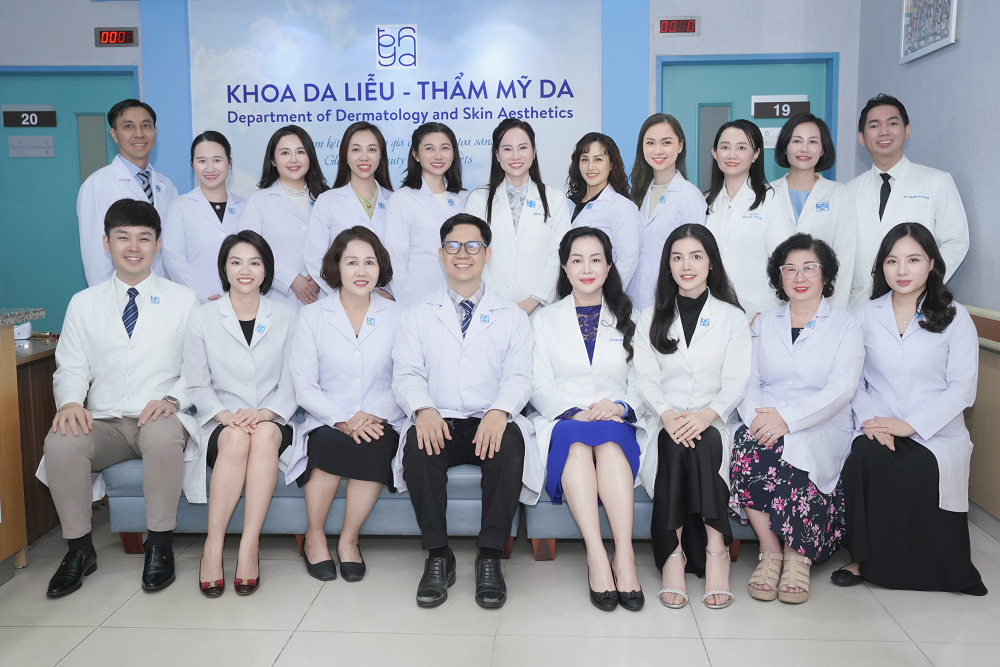 Tập thể khoa Da liễu - Thẩm mỹ da BVĐHYD - Ảnh: BVĐHYD