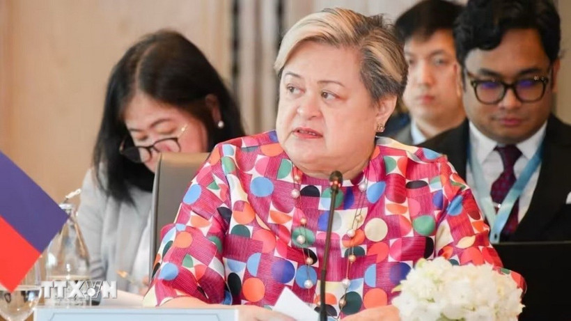 Ngoại trưởng Philippines, bà Maria Theresa Lazaro - Ảnh: Nikkei Asia/TTXVN