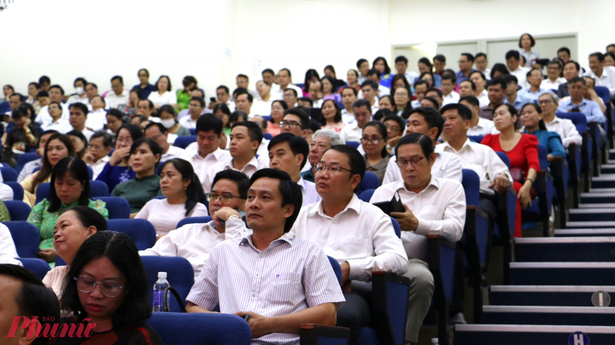 Các đại biểu tham dự chương trình - Ảnh: Trang Thư