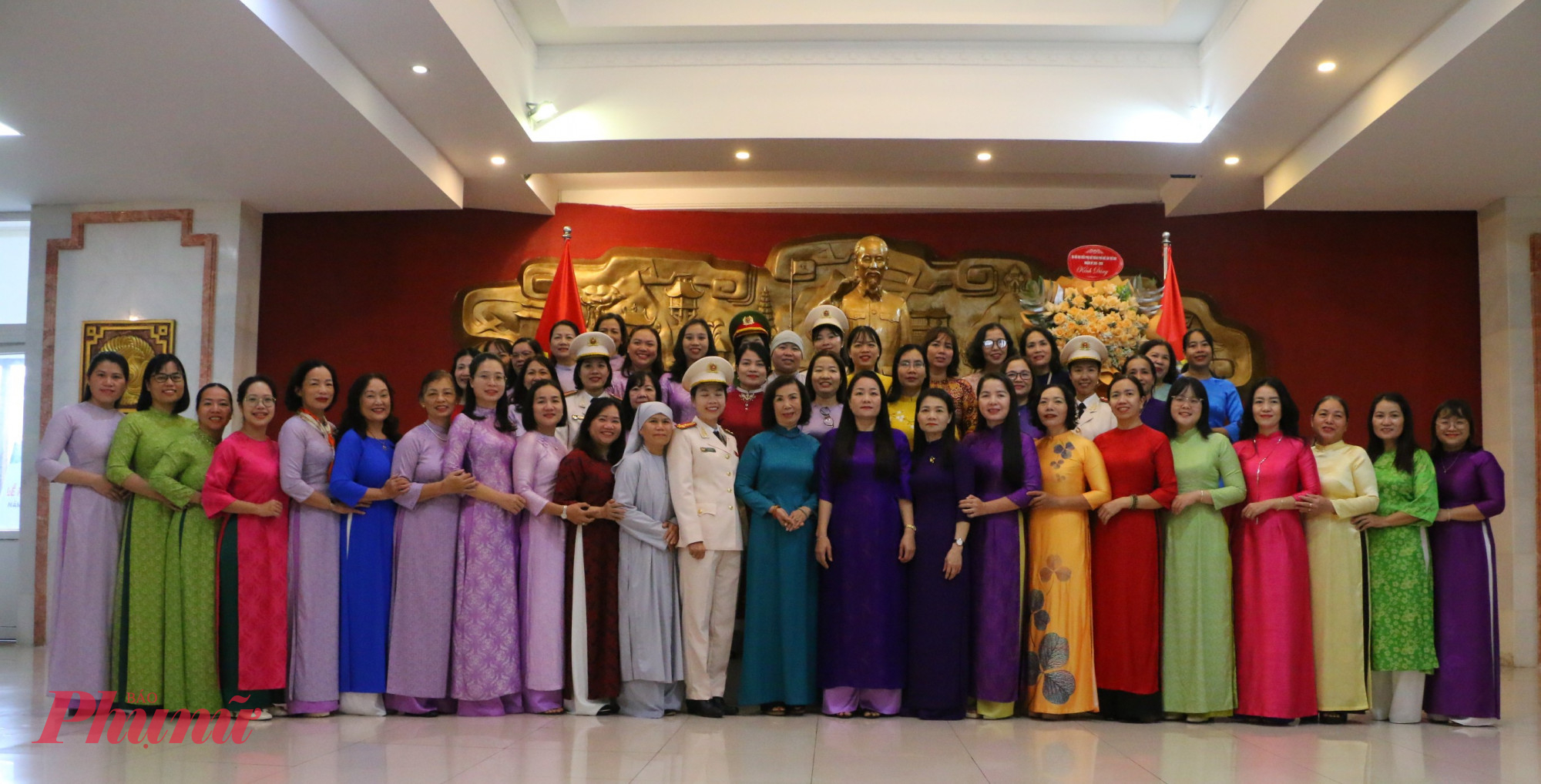 các đại biểu tham dự Đại hội đại biểu Phụ nữ TP Huế lần thứ XVII, nhiệm kỳ 2025 – 2030 