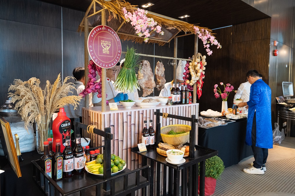 Phở Vân Cù mang đến trải nghiệm hương vị phở đậm đà tại sự kiện