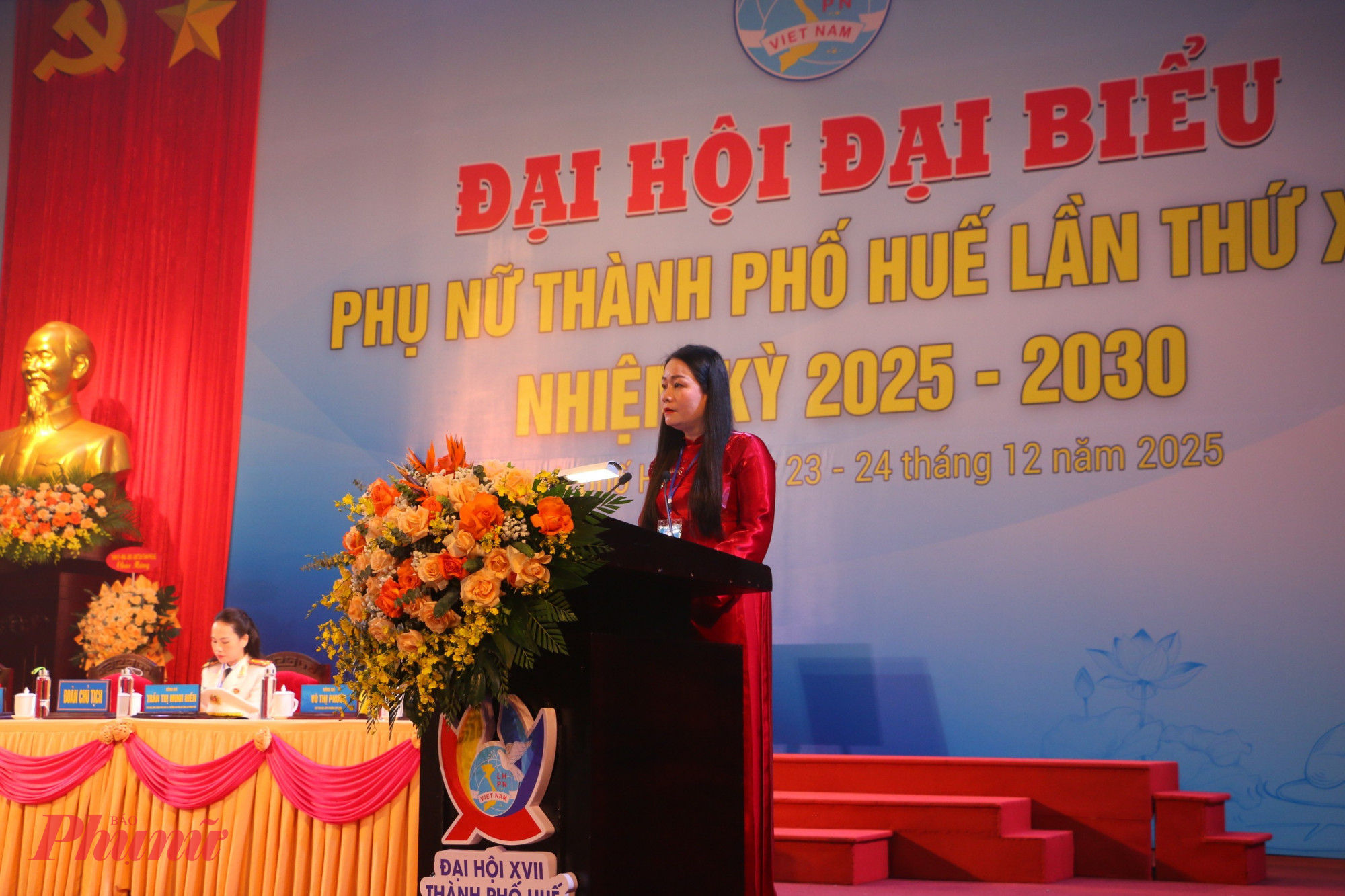 Bà Trần Thị Kim Loan- Thành ủy viên, Chủ tịch Hội LHPN thành phố khóa XVI được Đại hội tín nhiệm tái cử giữ chức Chủ tịch Hội LHPN TP Huế khóa XVII, nhiệm kỳ 2025 -2030