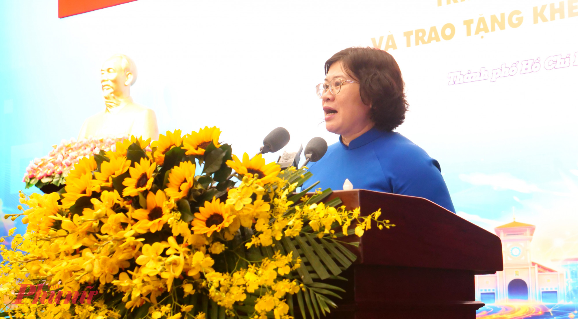 Bà Văn Thị Bạch Tuyết - Phó Bí thư Thành ủy TPHCM - phát biểu tại hội nghị - Ảnh: Trang Nguyễn 