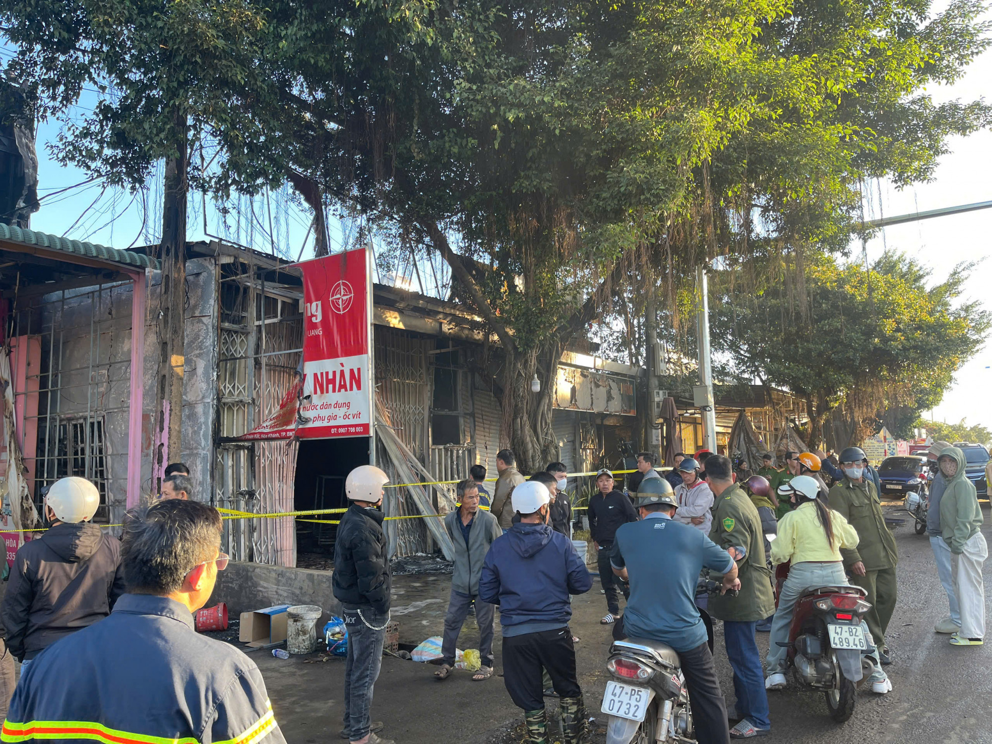 Vụ hỏa hoạn xảy ra khiến nhiều người không khỏi bàng hoàng - Ảnh: B.X.