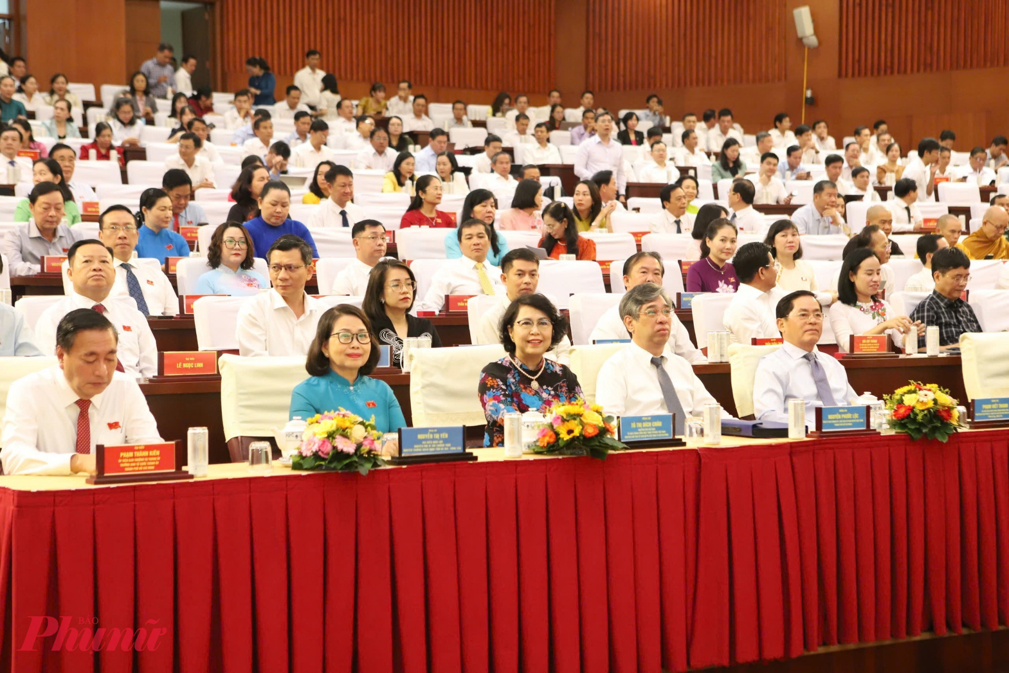 Các đại biểu tham dự Hội nghị Hội nghị tổng kết công tác HĐND TPHCM khóa X, nhiệm kỳ 2021-2026. 