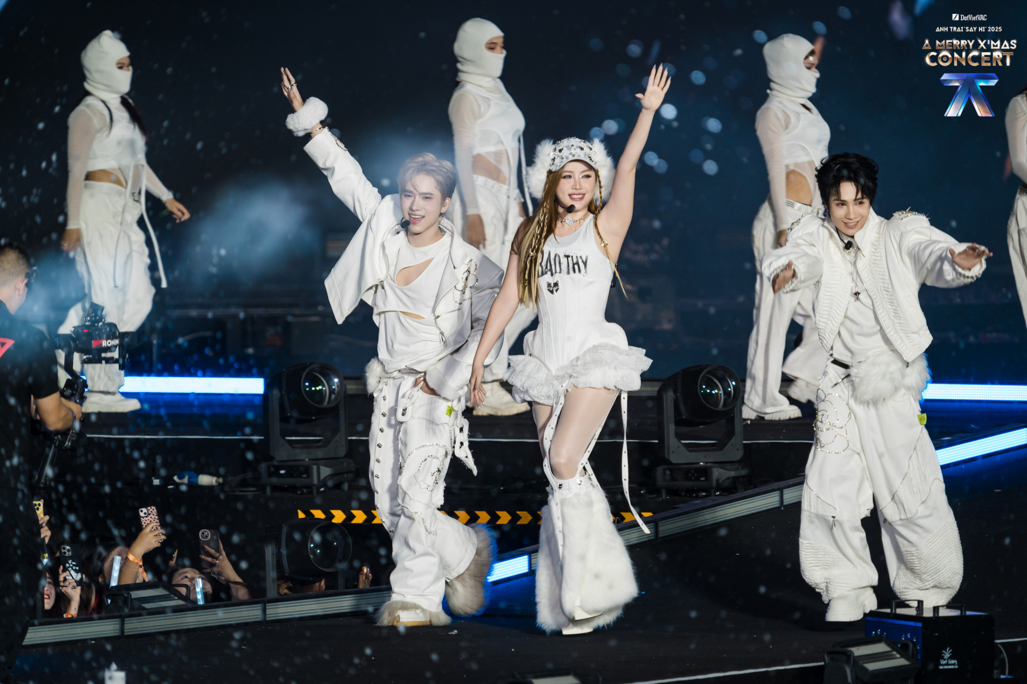 Tiết mục Make Up.