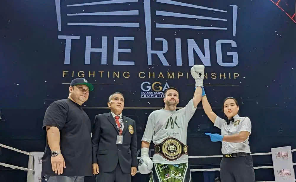 Ngày 23/11/2023, Bùi Thị Nhật Lệ điều hành trận tranh đai WBA vùng châu Á tại Singapore. 