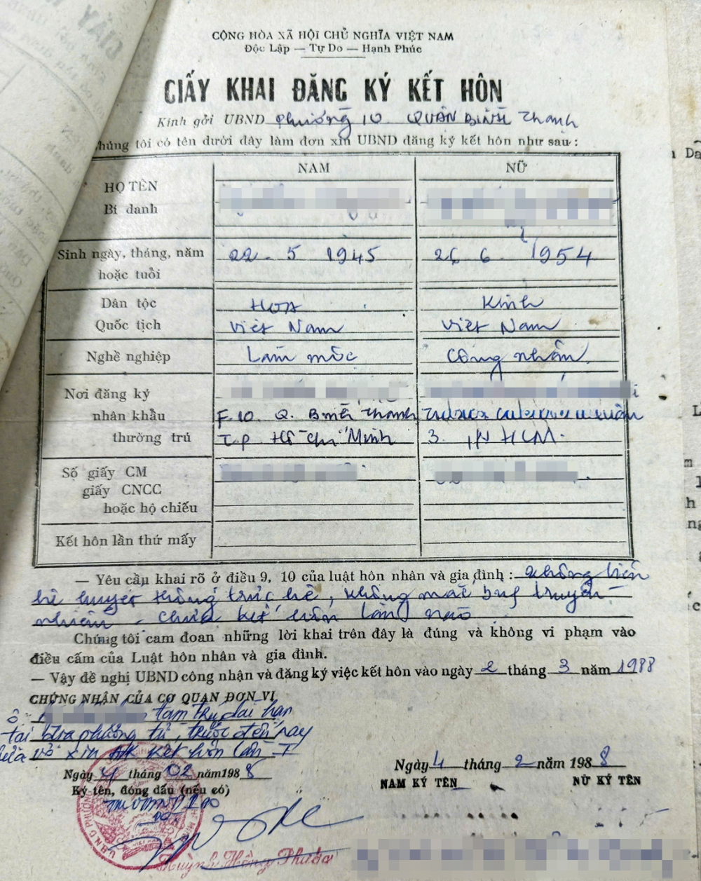 Giấy khai đăng ký kết hôn có xác nhận ông Lý Siêu H. tạm trú dài hạn tại địa phương - Ảnh do nhân vật cung cấp