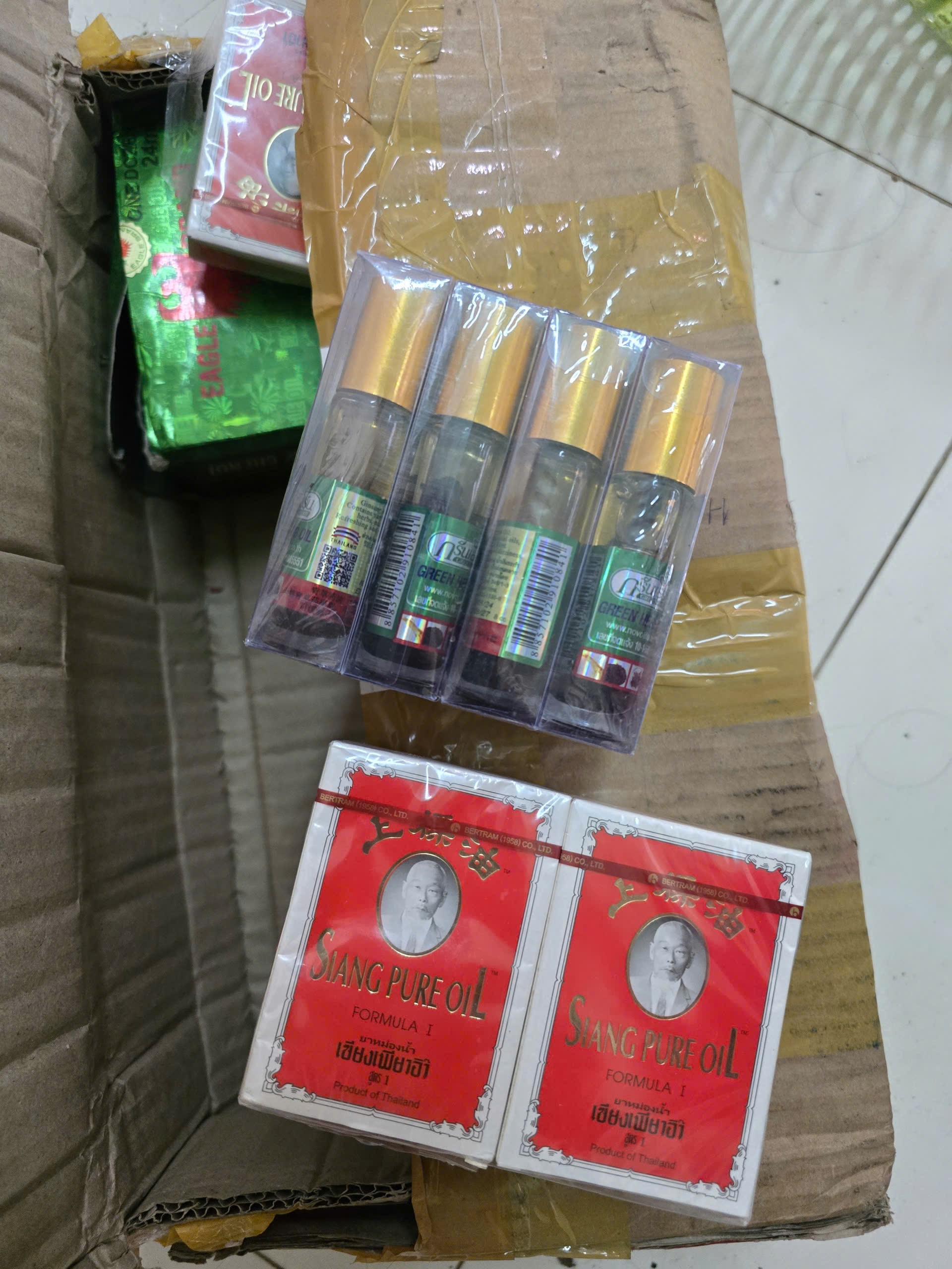 Tang vật các cơ quan chức năng thu giữ. Ảnh: CA