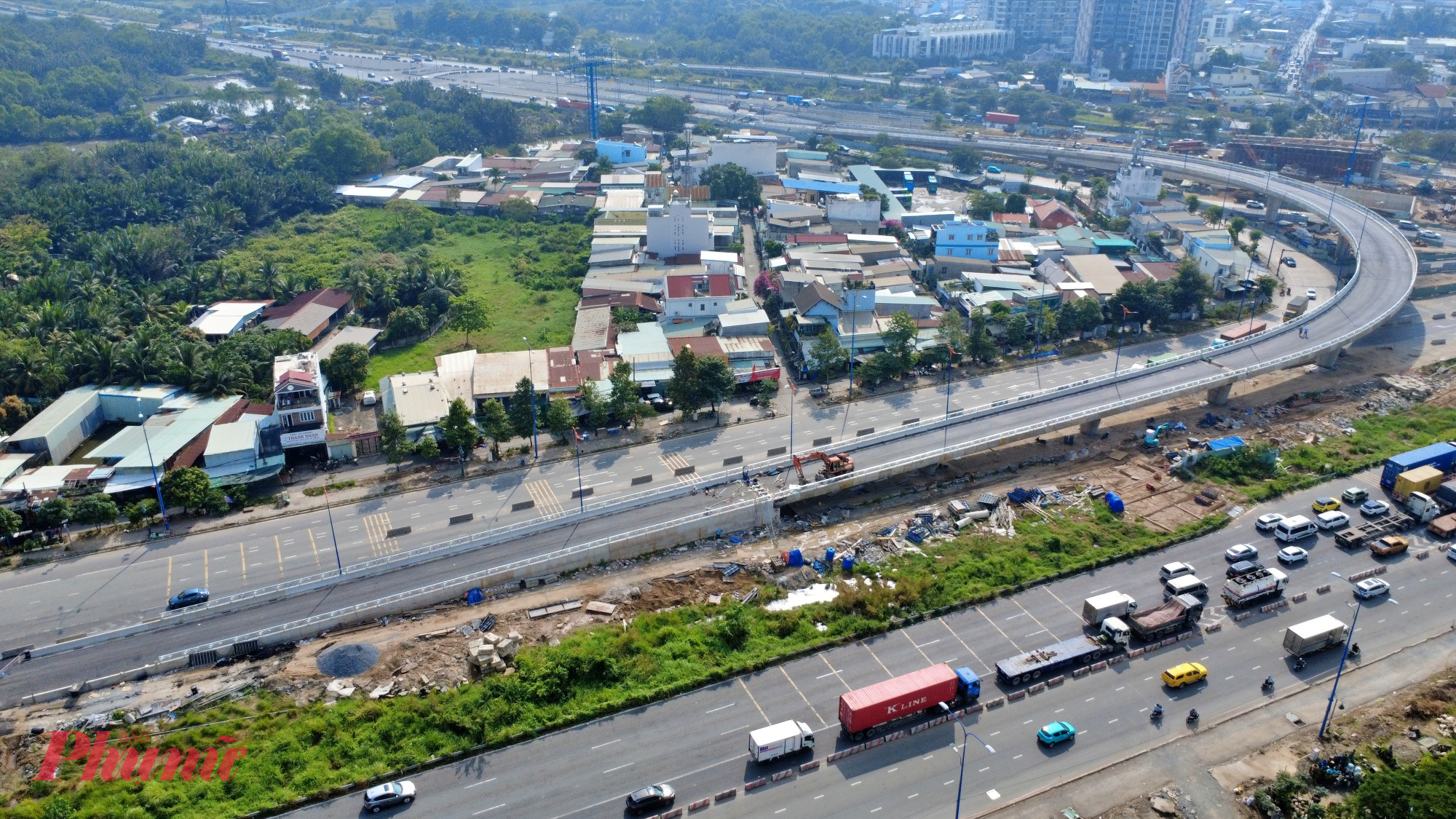 Hiện nhánh cầu N2 đã hoàn thành phần các hạng mục thảm nhựa mặt đường, lan can cầu