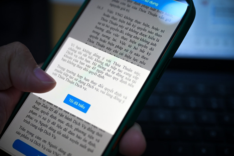 Zalo đưa điều khoản cho người dùng, nếu không đồng ý không được cung cấp dịch vụ - ảnh: Minh Sơn/Vietnamplus